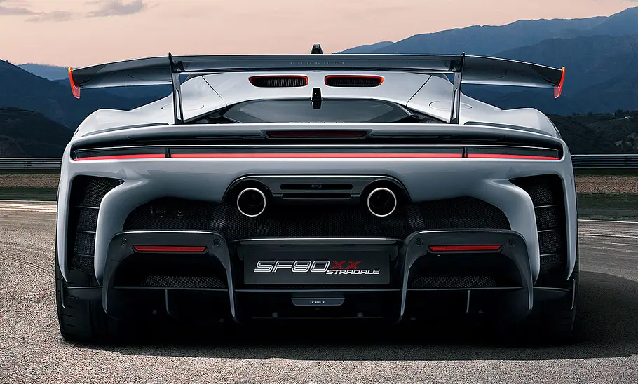 Ferrari SF90 XX (2023)