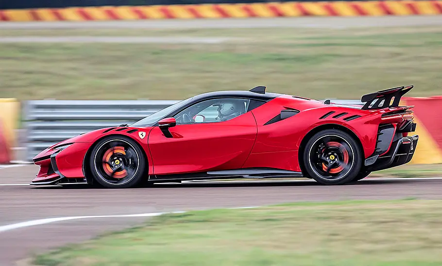 Ferrari SF90 XX Stradale (2023)