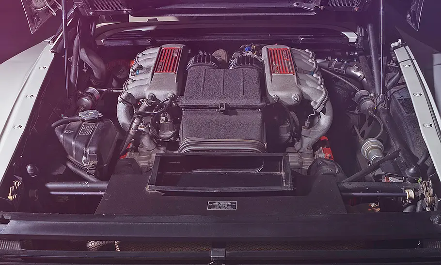 Der Motor des Ferrari Testarossa.