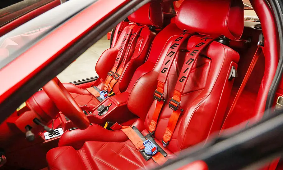 Ferrari Testarossa Koenig Specials Competition Evolution II Sitze