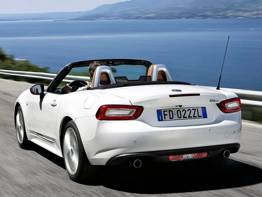Fahrspaß im neuen 124 Spider Fahrspaß im neuen 124 Spider