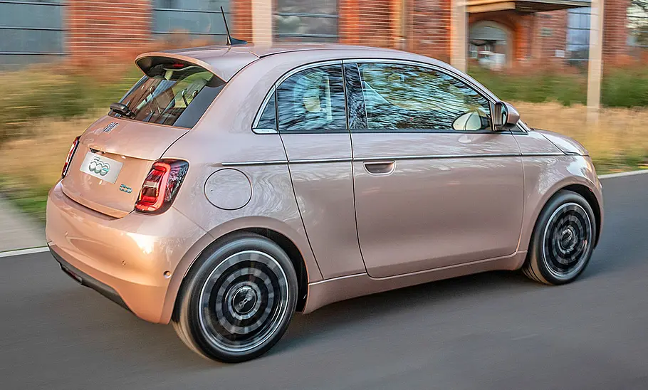 Fiat 500 Elektro (2020) Fiat 500 Elektro (2020)