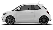 Der Fiat 500e in der Seitenansicht. - Foto: Carwow