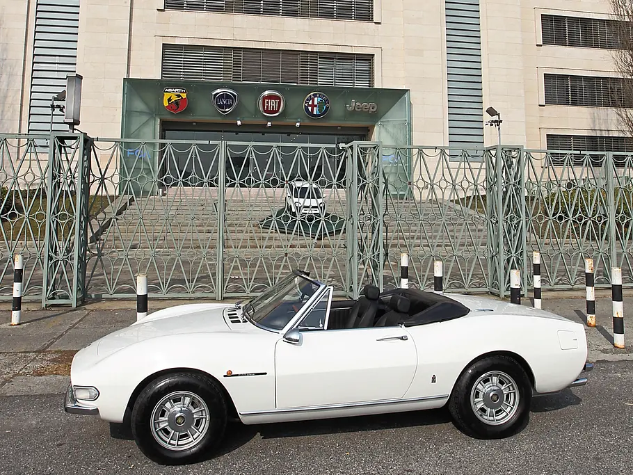 Fiat Dino Spider Turin Italien Reise Reportage