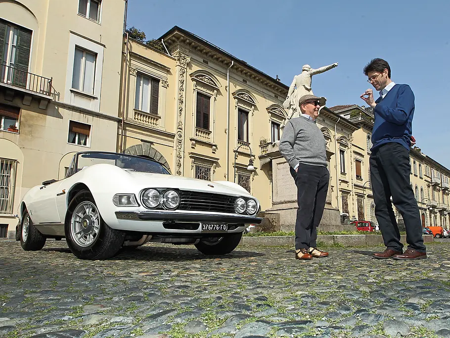 Fiat Dino Spider Turin Italien Reise Reportage