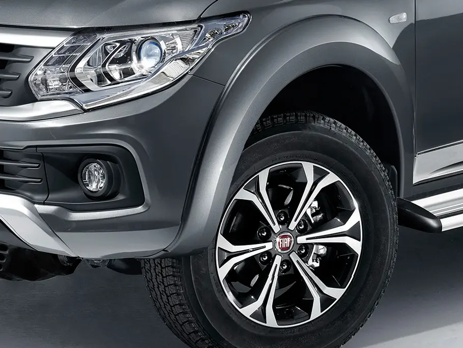 Fiat Fullback (2016) Fiat Fullback kostet 27.500 Euro
