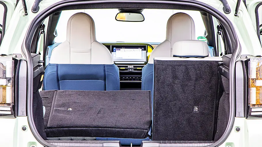 Blick in den Kofferraum des Fiat Grande Panda.
