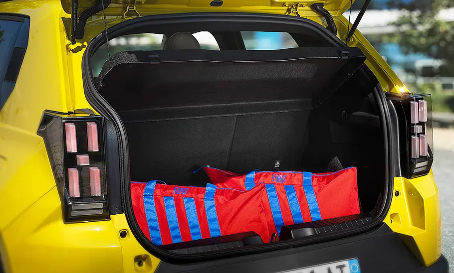 Der Kofferraum des Fiat Grande Panda (2025).