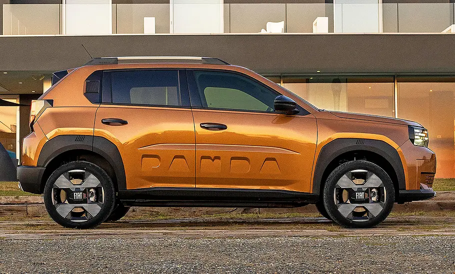 Der Fiat Grande Panda (2025) stehend seitlich.