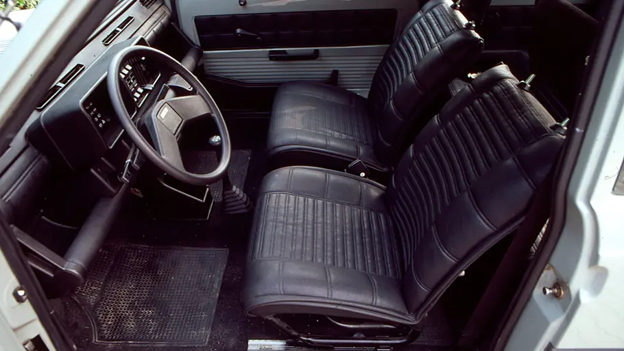 Das Interieur des Fiat Panda 4x4.