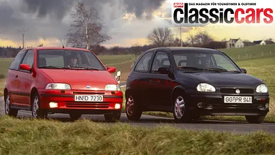 Fiat Punto GT/Opel Corsa GSi 16V fahrend von schräg vorne fotografiert.  - Foto: Jan-Hardy Sommer