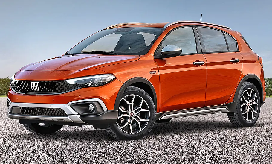 Fiat Tipo Cross (2020) Fiat Tipo Cross (2020)