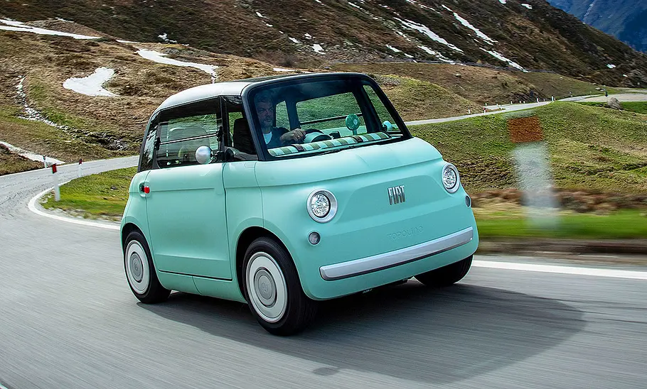 Fiat Topolino Fiat Topolino; fahrend; Außenansicht; Kleinstwagen; Frontansicht; Alpen