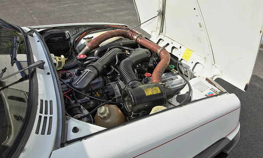 Der Motor des Renault 5 Alpine Turbo.