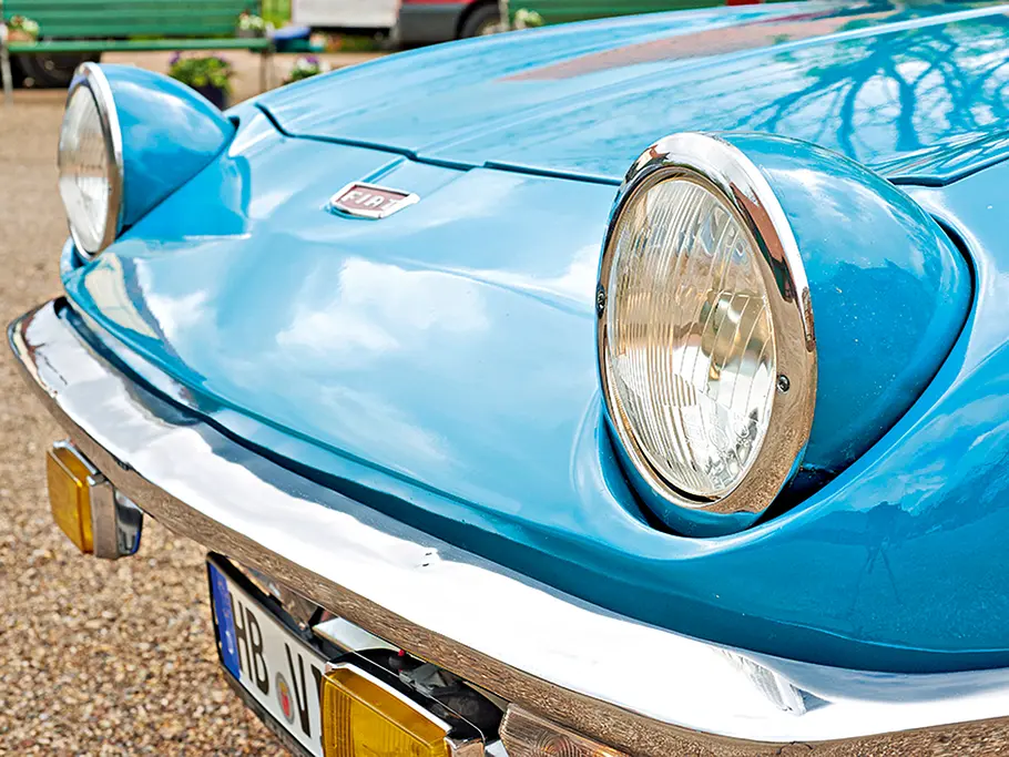 Seltene Autos: Vignale Samantha Vignale Samantha Oldtimer Sportwagen Bilder technische Daten Scheinwerfer