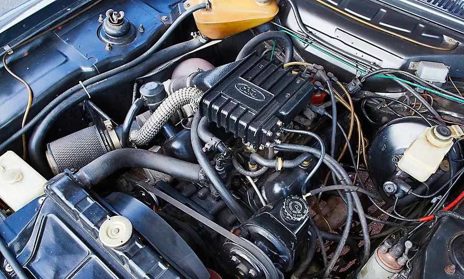 Der Motor des Ford Capri 2.8 Turbo.