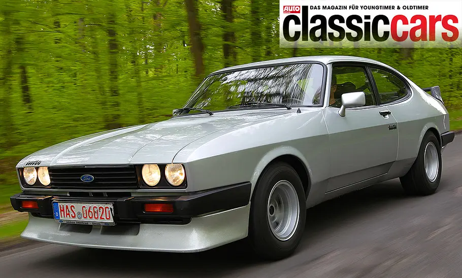 Ford Capri Werksturbo Der Ford Capri Werksturbo fahrend von schräg vorne fotografiert.
