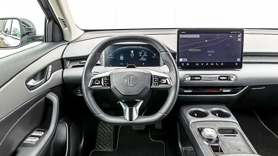 MG S5 EV Blick auf die Armaturen im Innenraum des MG S5 EV.