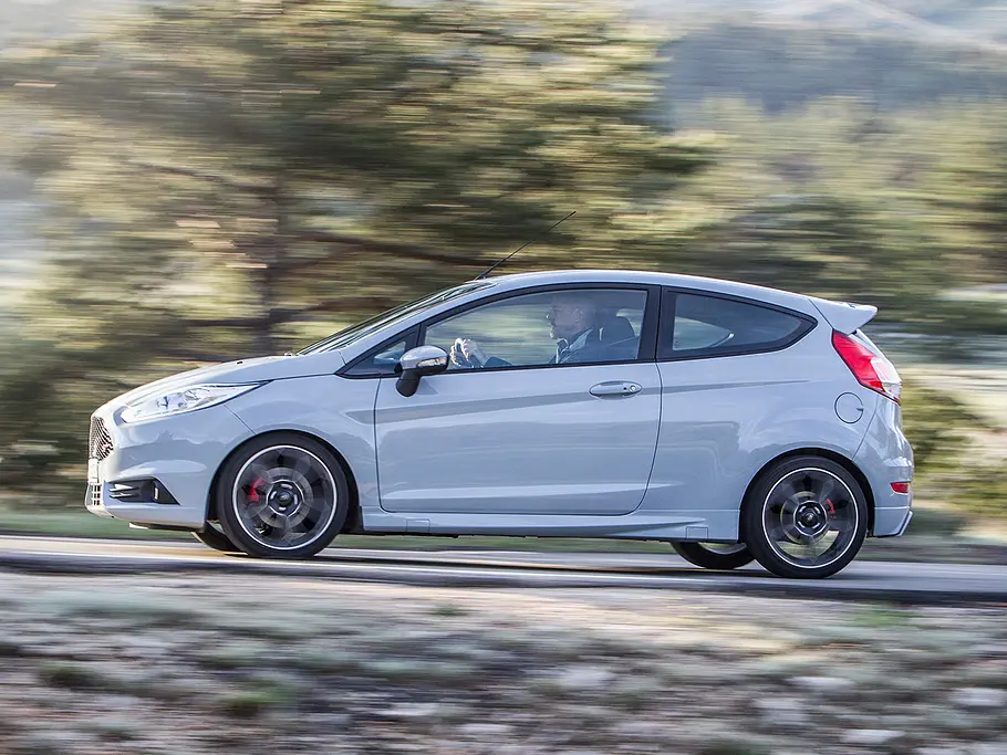 Ford Fiesta ST200 (2016)