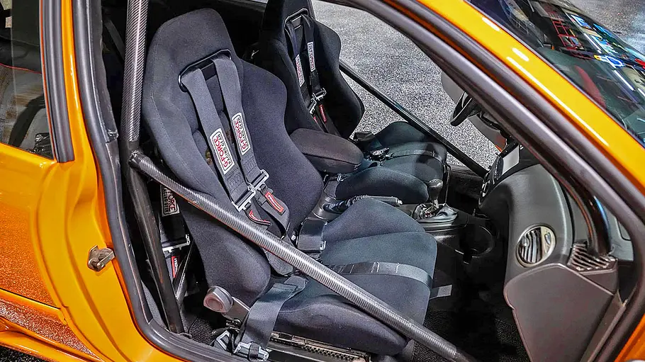 Ford Focus MK1 mit V8 Die Sitze des Ford Focus MK1 mit V8.