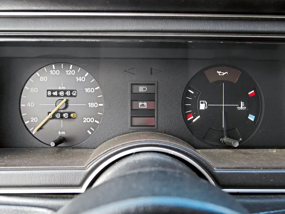 Ford Granada vs. Citroen DS 23 Pallas und Renault 16 TX: 70er Limousinen-Test Ford Granada L Limousine Vergleichstest