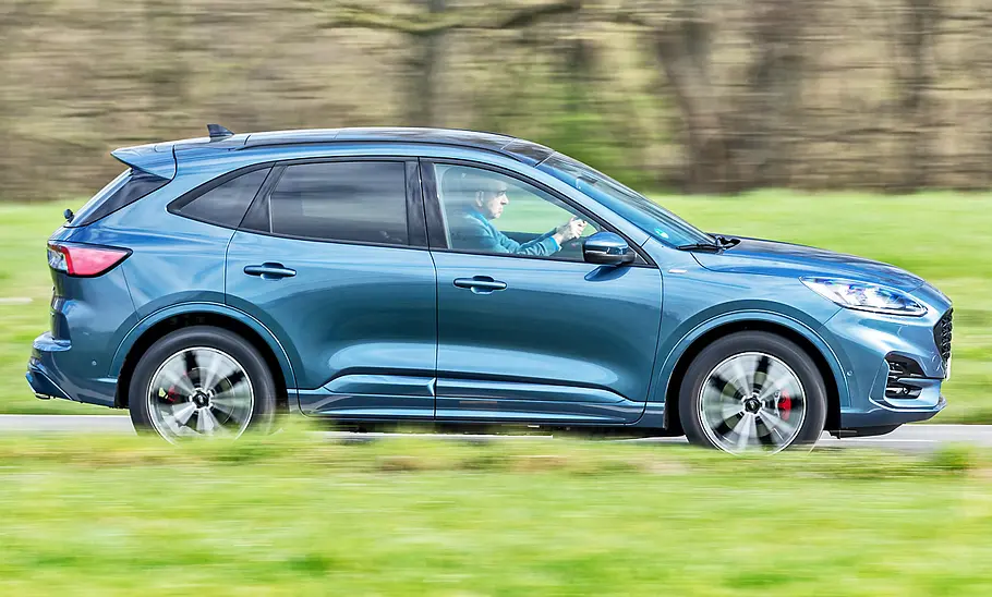 Ford Kuga 2.5 Plug-in-Hybrid (2020) Ford Kuga 2.5 Plug-in-Hybrid (2020)
