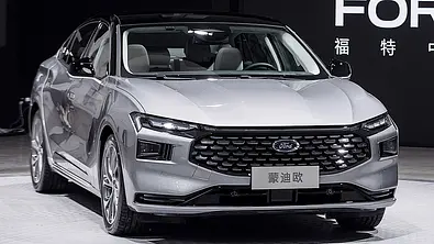 Ford Mondeo (2022) - Foto: Ford