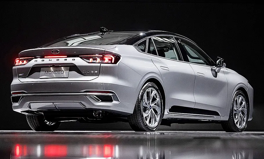 Ford Mondeo (2022) Ford Mondeo (2022)