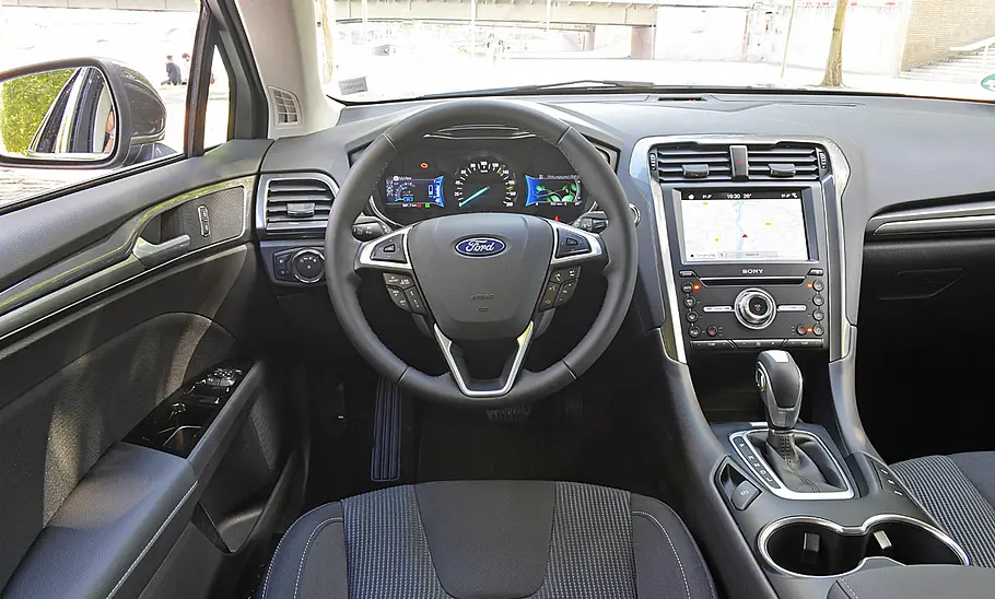 Ford Mondeo Hybrid Turnier
