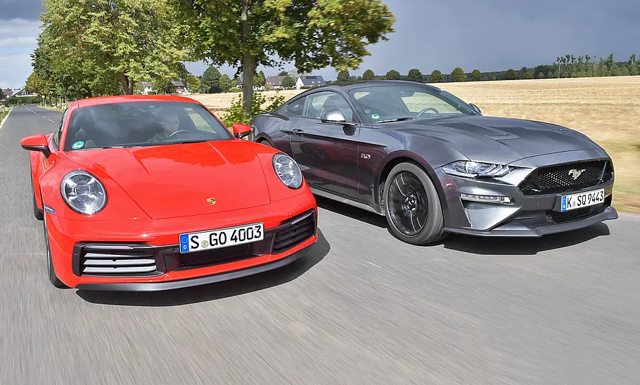 Porsche 911 Carrera S/Ford Mustang GT Fastback Porsche 911 Carrera S/Ford Mustang GT Fastback