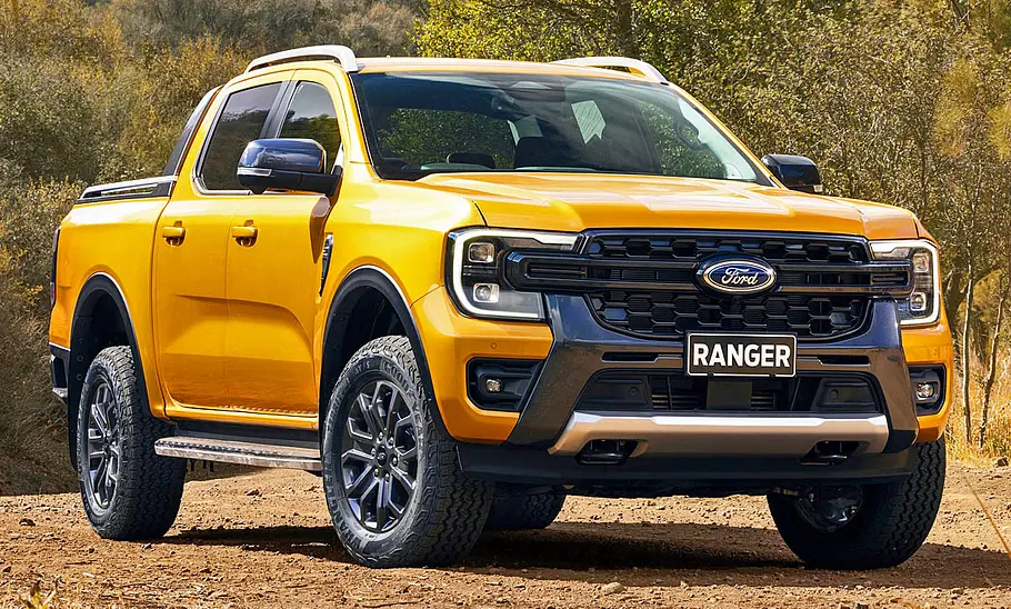 Der Ford Ranger statisch von schräg vorne fotografiert.