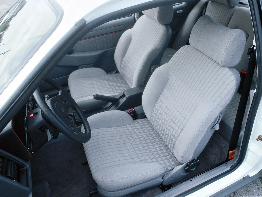 Ford Sierra XR4i Ford Sierra XR4i Kaufberatung Bilder technische Daten Sitze