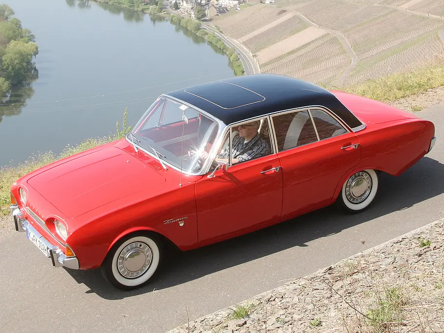 Von 0 auf 100 km/h bringt es der Ford Taunus 17 M P3 in 22 Sekunden