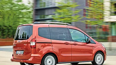 Ford Tourneo Courier 1.6 TDCi: Test des Lifestyle-Lasters
