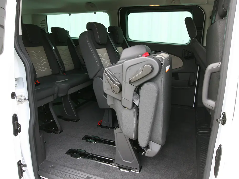 Ford Tourneo Custom L2 2.2 TDCi 2013 Test Transporter Van Achtsitzer Diesel Nutzfahrzeug