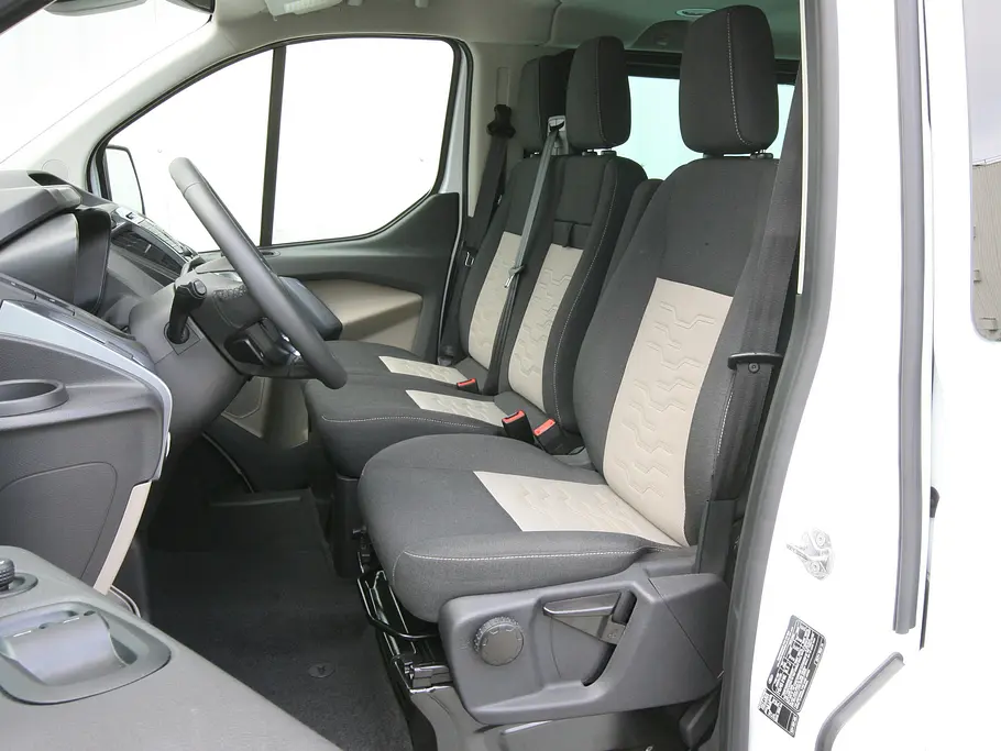 Ford Tourneo Custom L2 2.2 TDCi 2013 Test Transporter Van Achtsitzer Diesel Nutzfahrzeug