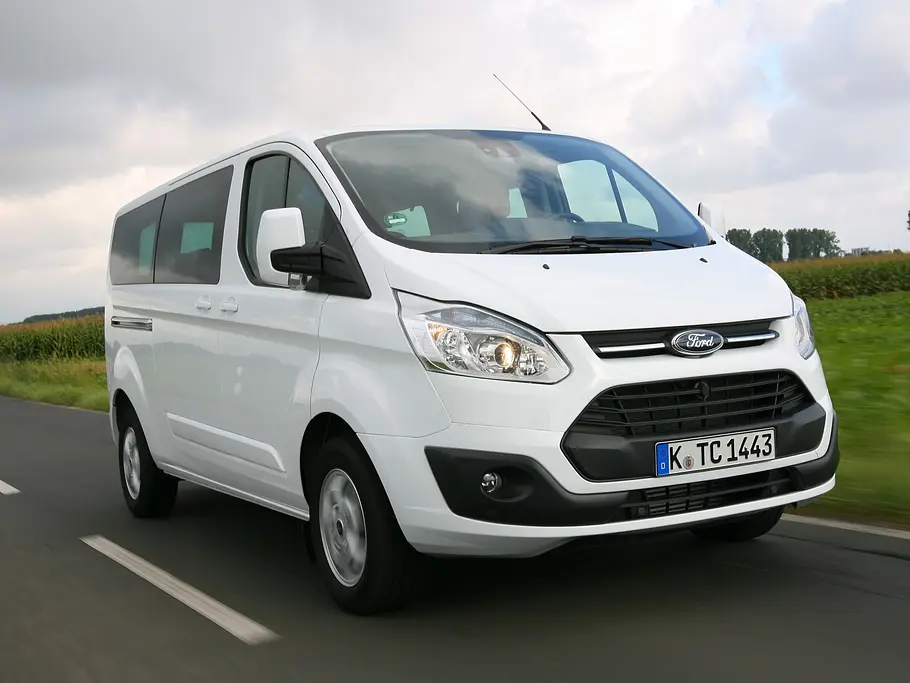 Ford Tourneo Custom L2 2.2 TDCi 2013 Test Transporter Van Achtsitzer Diesel Nutzfahrzeug