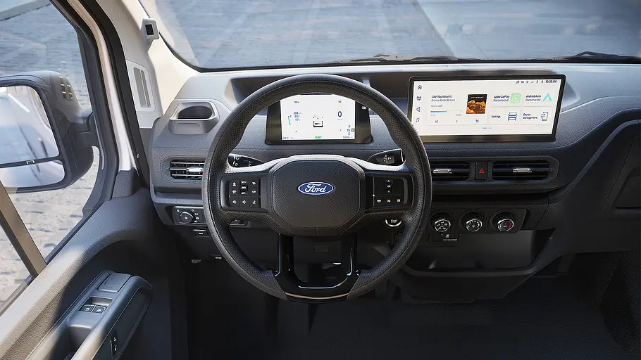 Ford Transit City (2026) Blick auf die Armaturen im Innenraum des Ford Transit City (2026).