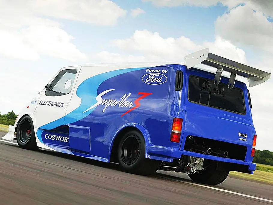 Ford Transit Supervan 3
