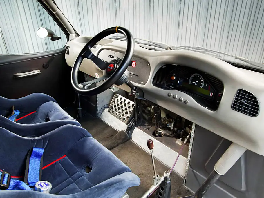 Ford Transit Supervan 3