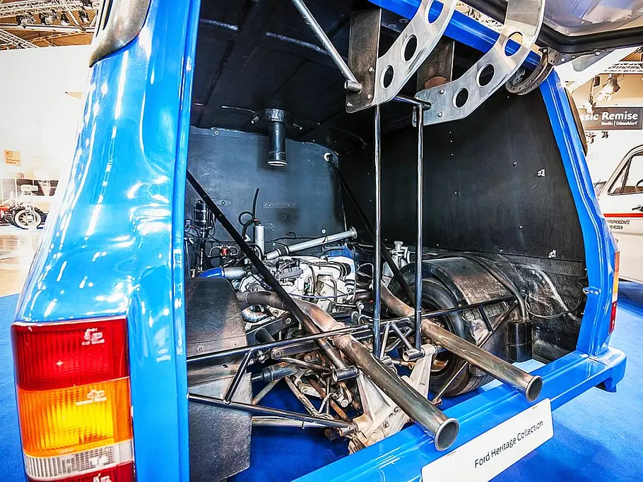 Ford Transit Supervan 3