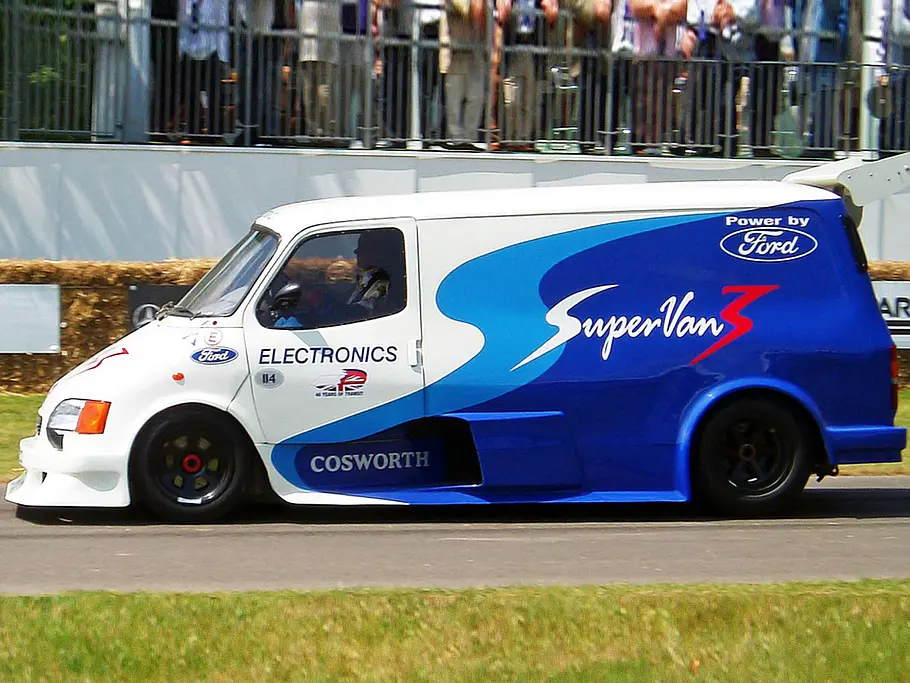 Ford Transit Supervan 3