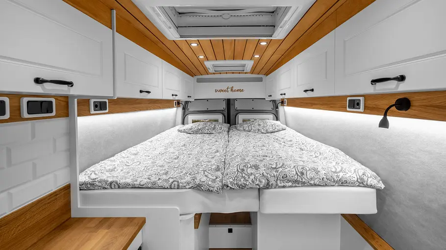 Freedo M 684 (2025) Die Innenaufnahme zeigt das Schlafzimmer im Freedo M 684 (2025).