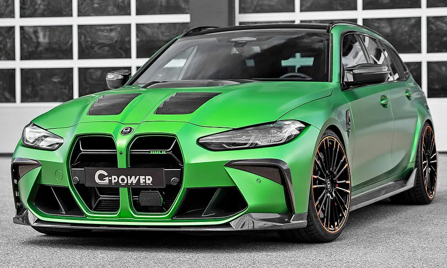 Der G-Power G3M Bi-Turbo Touring stehend von schräg vorne