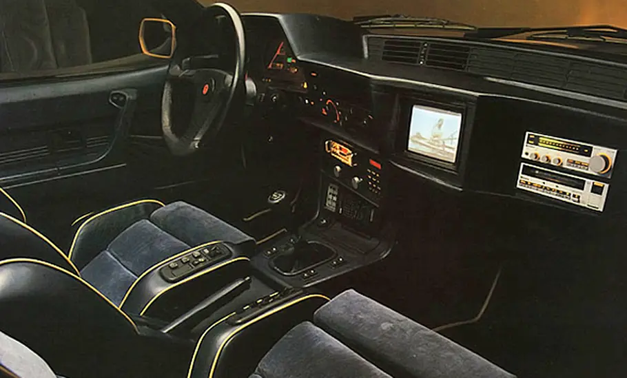 Das Cockpit des Gemballa M635 CSi.