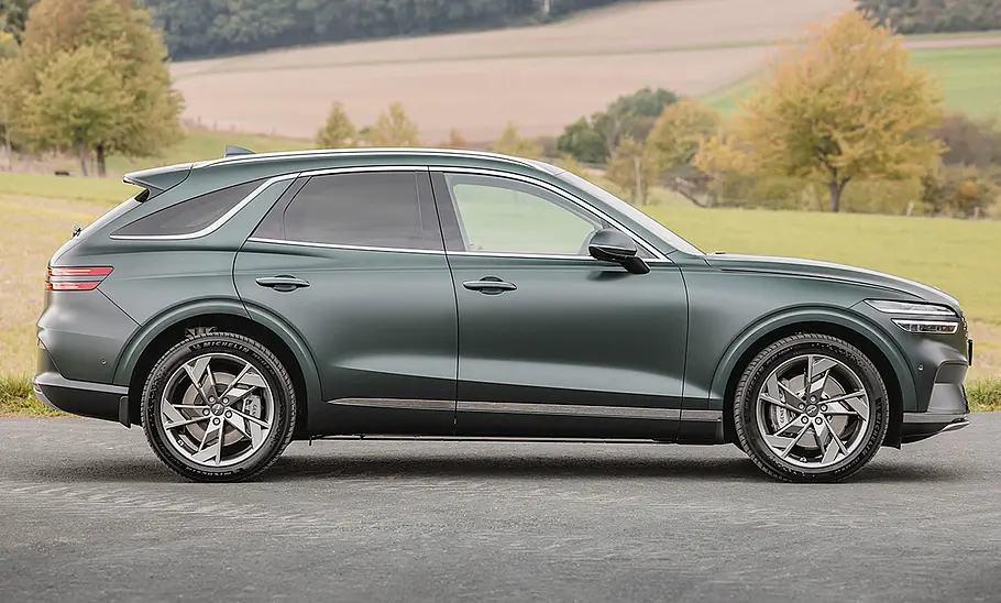Genesis Electrified GV70 (2022)