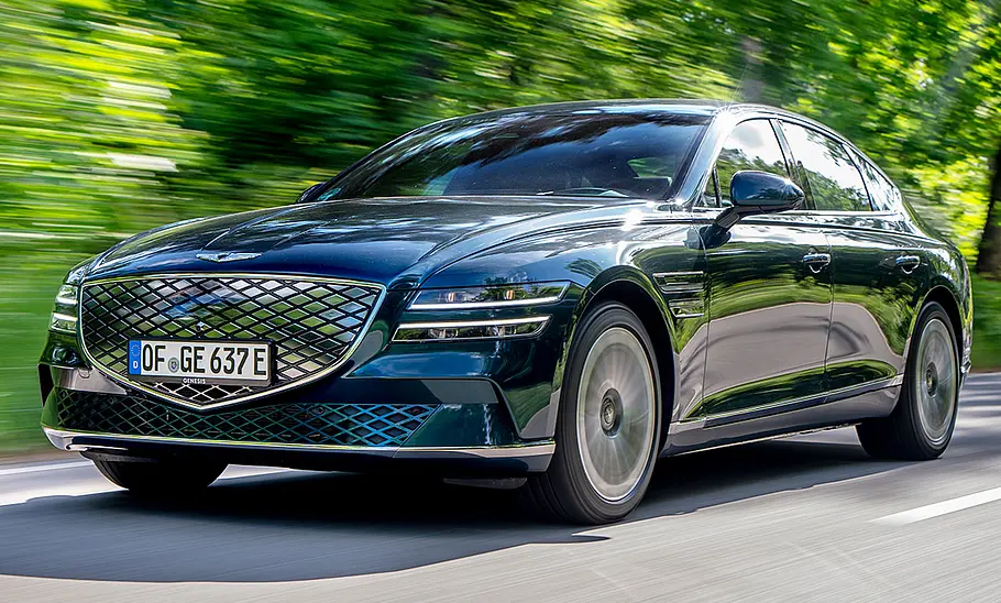 Genesis G80e (2022)