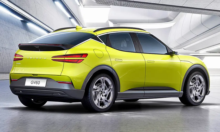 Genesis GV60 (2022); stehend, schräg hinten