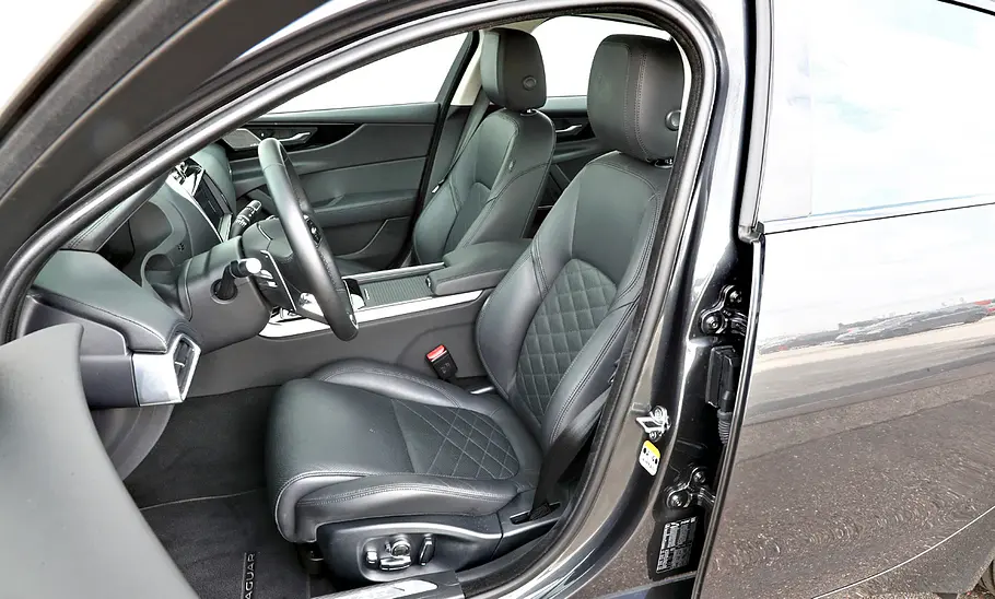 Jaguar XE P250 Jaguar XE P250