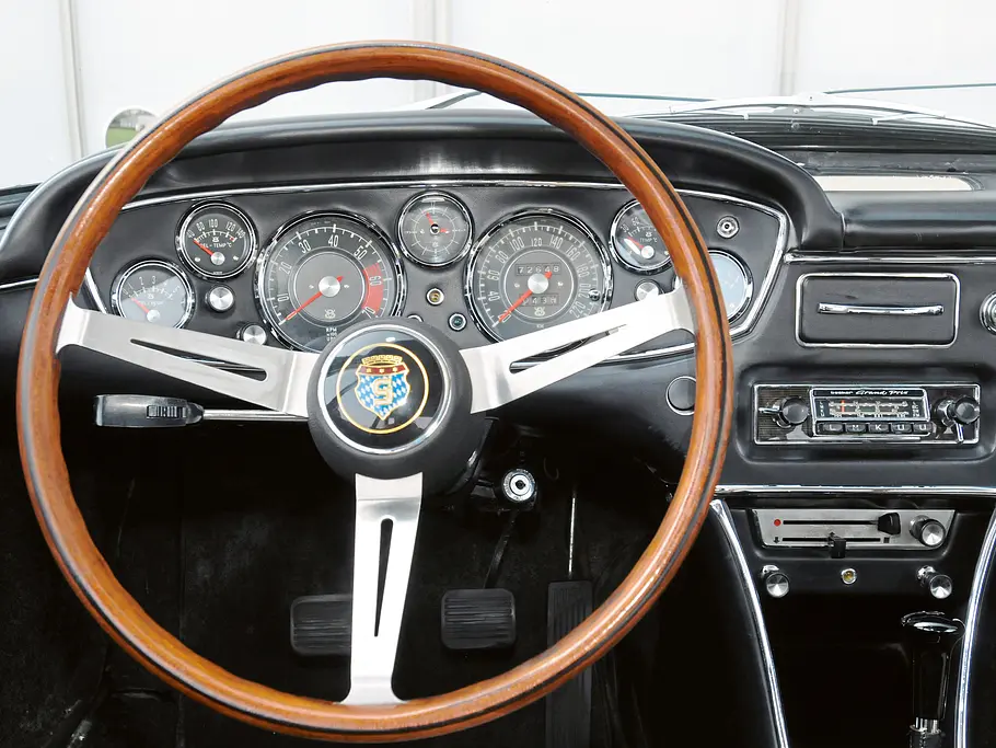 Glas/BMW V8 Glas BMW 3000 V8 Vergleich Bilder technische Daten Cockpit